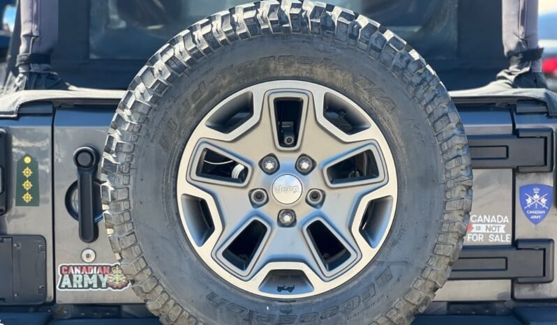 
								2017 Jeep Wrangler 4WD 2dr Sport full									