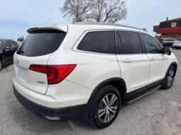 
										2017 Honda Pilot 4WD EX-L with DVD Rear Entertainment System full									