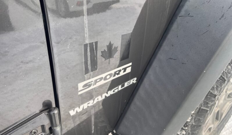 
								2017 Jeep Wrangler 4WD 2dr Sport full									
