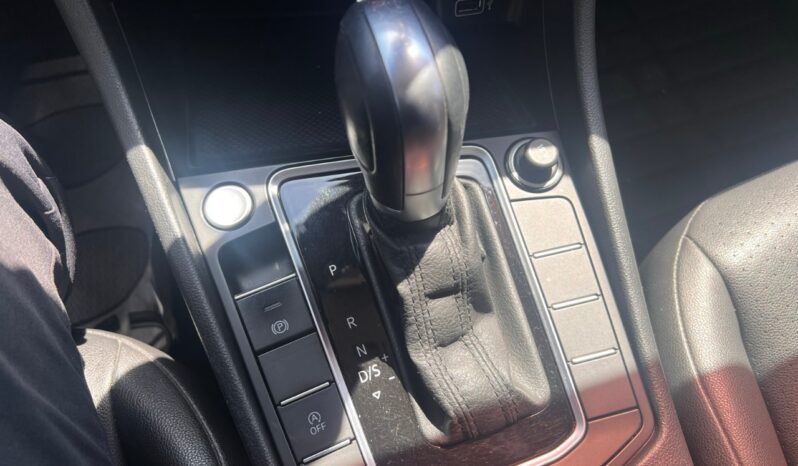 
								2019 Volkswagen Jetta Highline Auto full									