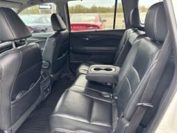
										2017 Honda Pilot 4WD EX-L with DVD Rear Entertainment System full									