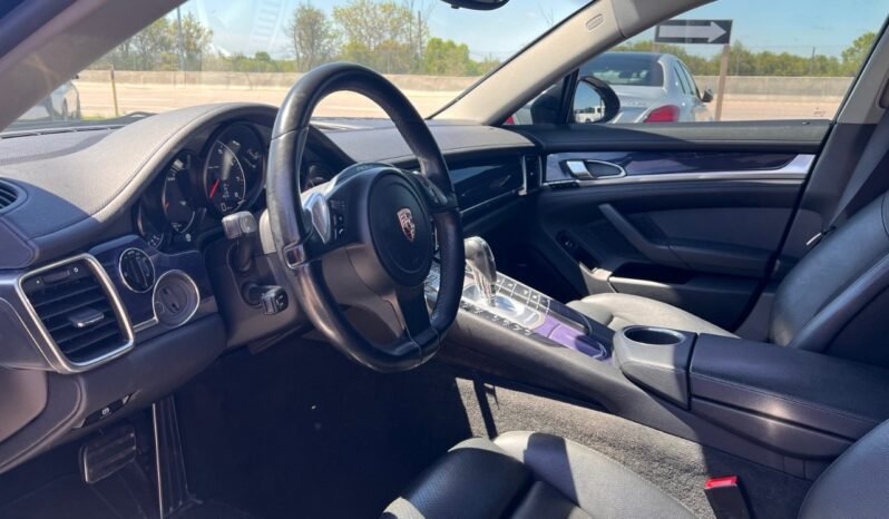 
								2011 Porsche Panamera 4dr HB 4 full									