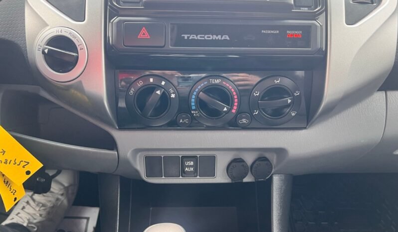 
								2015 Toyota Tacoma 4WD Double Cab V6 Auto full									