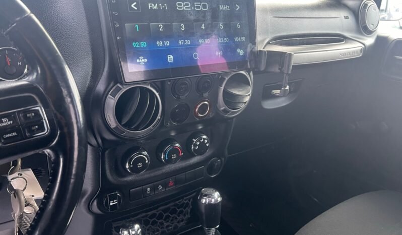 
								2017 Jeep Wrangler 4WD 2dr Sport full									
