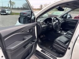 
										2017 Honda Pilot 4WD EX-L with DVD Rear Entertainment System full									