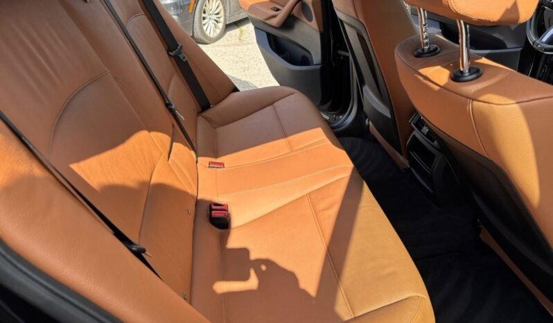 
								2018 BMW X4 M40i Sports Activity Coupe full									