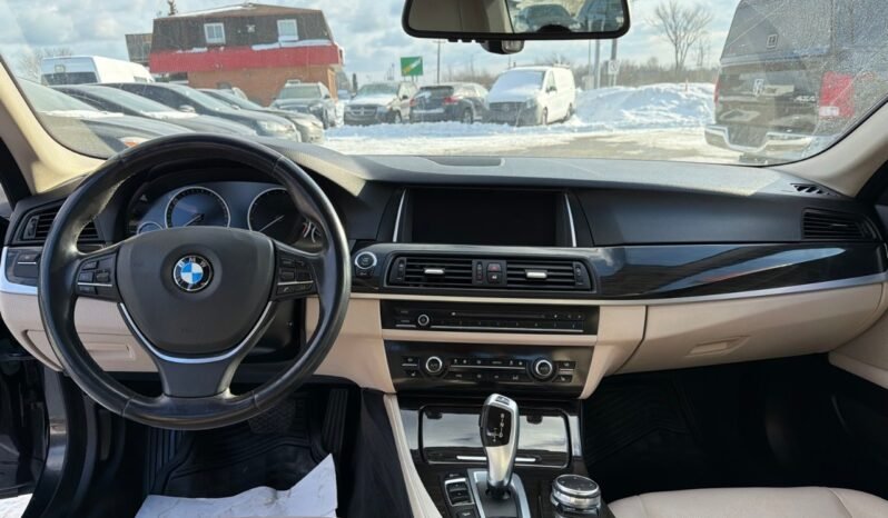 
								2015 BMW 5 Series 4dr Sdn 528i xDrive AWD full									