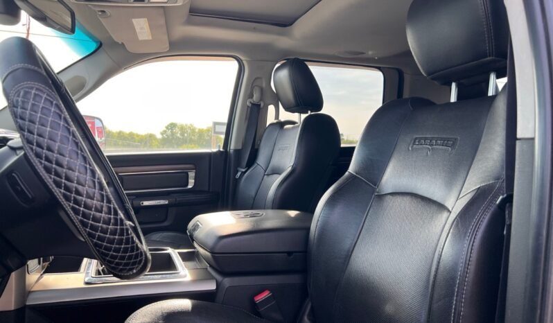 
								2014 Ram 2500 4WD Mega Cab 6.3 Ft Box Laramie full									