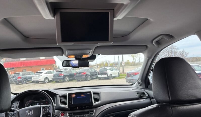 
								2017 Honda Pilot 4WD EX-L with DVD Rear Entertainment System full									
