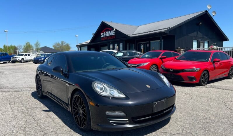 
								2011 Porsche Panamera 4dr HB 4 full									