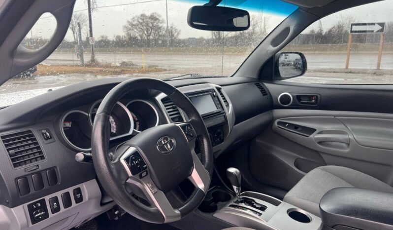 
								2015 Toyota Tacoma 4WD Double Cab V6 Auto full									