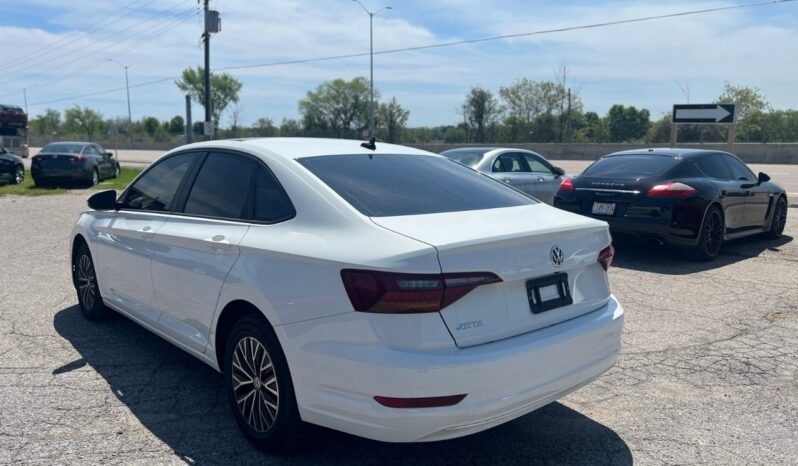 
								2019 Volkswagen Jetta Highline Auto full									