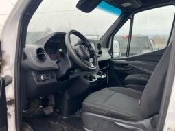 
										2020 Mercedes-Benz Sprinter Cargo Van 2500 Standard Roof V6 144″ full									