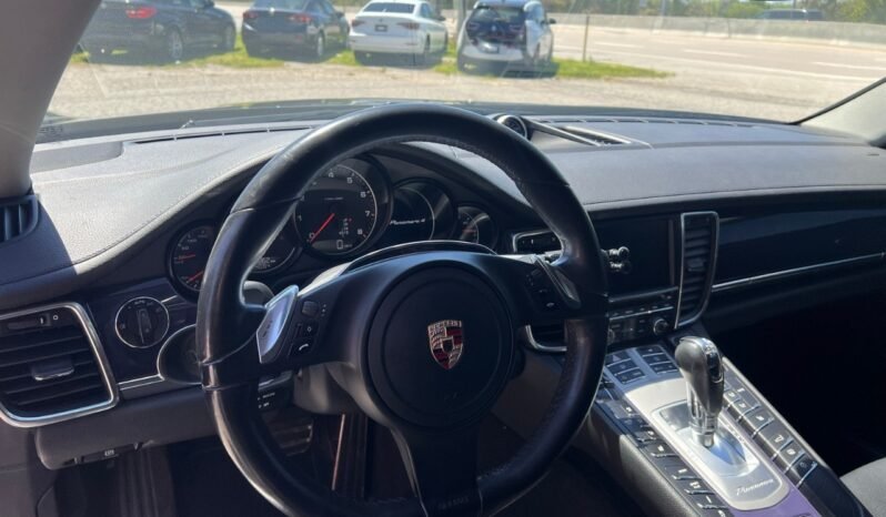 
								2011 Porsche Panamera 4dr HB 4 full									