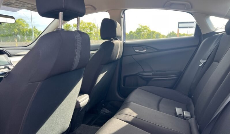 
								2018 Honda Civic Sedan LX CVT Sedan full									