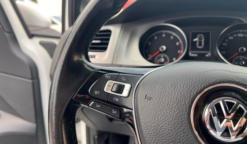
								2015 Volkswagen Golf 5dr HB Auto 1.8 TSI Trendline full									