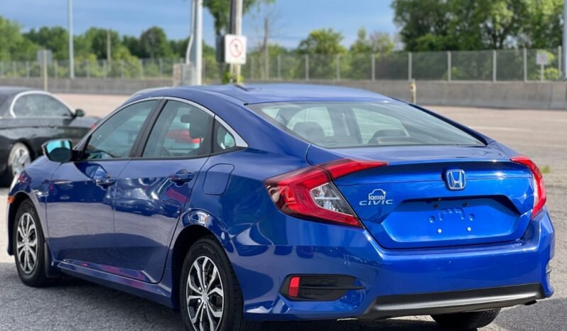 
								2018 Honda Civic Sedan LX CVT Sedan full									