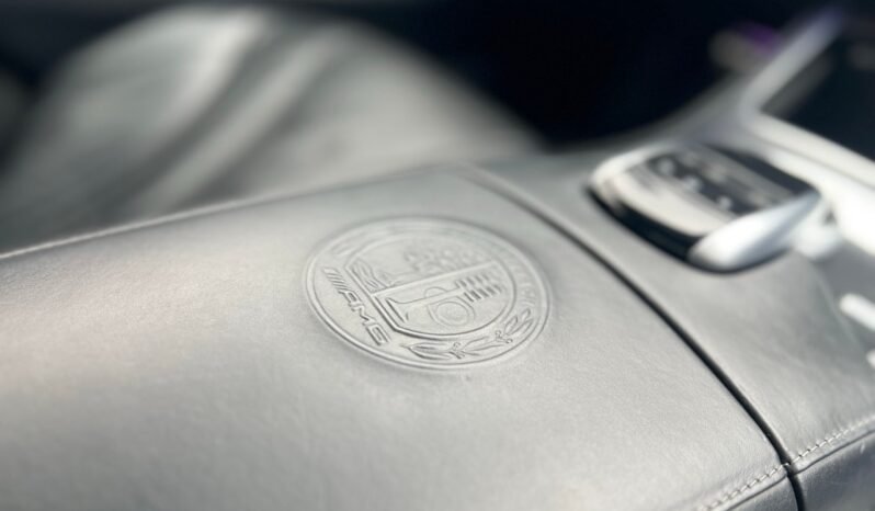 
								2015 Mercedes-Benz S-Class S 63 AMG Sedan full									