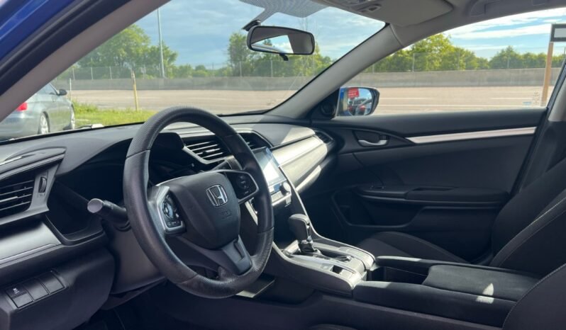 
								2018 Honda Civic Sedan LX CVT Sedan full									