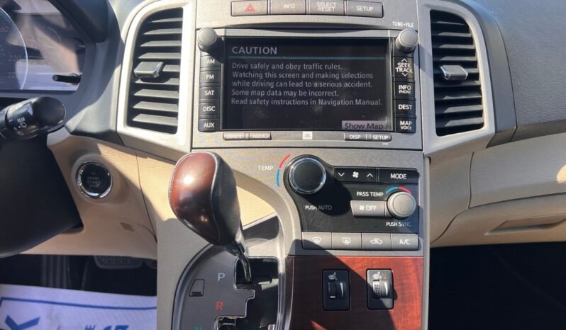
								2011 Toyota Venza 4dr Wgn V6 AWD full									