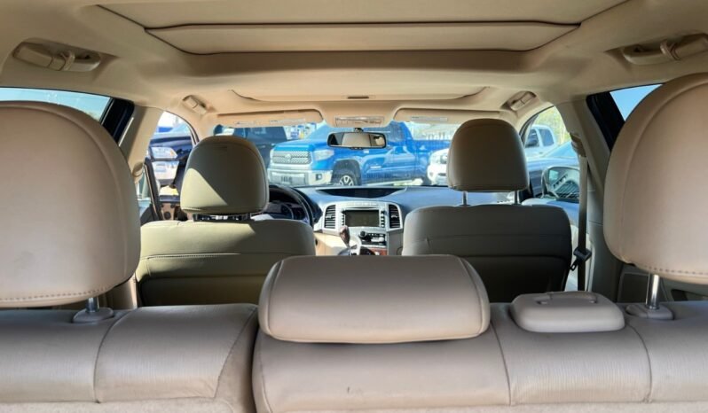 
								2011 Toyota Venza 4dr Wgn V6 AWD full									