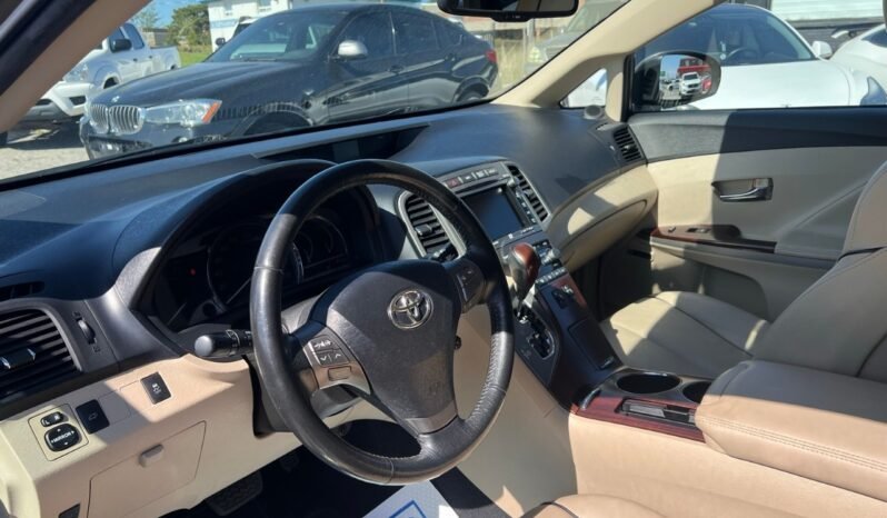 
								2011 Toyota Venza 4dr Wgn V6 AWD full									