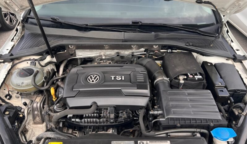 
								2015 Volkswagen Golf 5dr HB Auto 1.8 TSI Trendline full									