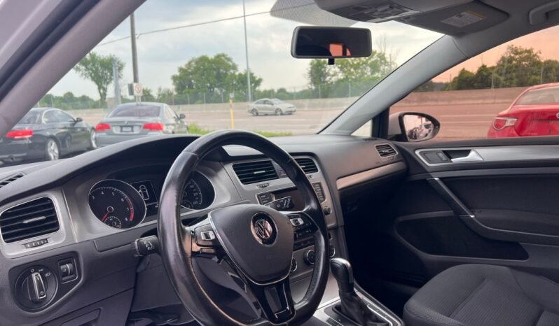 
								2015 Volkswagen Golf 5dr HB Auto 1.8 TSI Trendline full									
