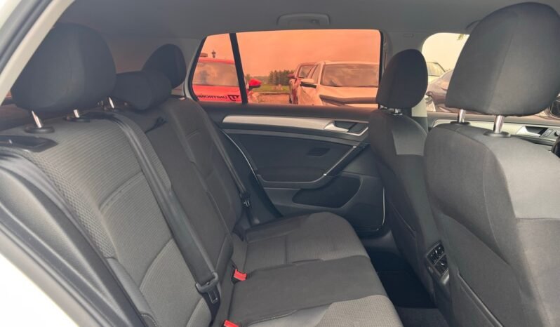 
								2015 Volkswagen Golf 5dr HB Auto 1.8 TSI Trendline full									
