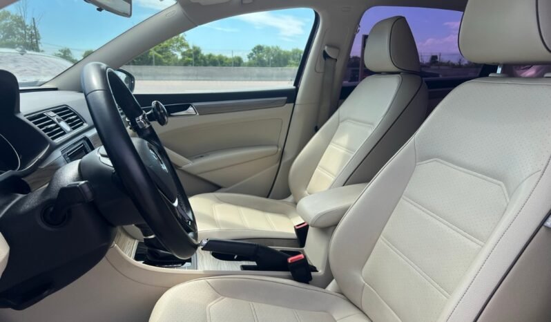 
								2017 Volkswagen Passat 4dr Sdn 1.8 TSI Auto Comfortline full									
