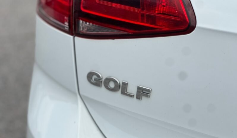 
								2015 Volkswagen Golf 5dr HB Auto 1.8 TSI Trendline full									