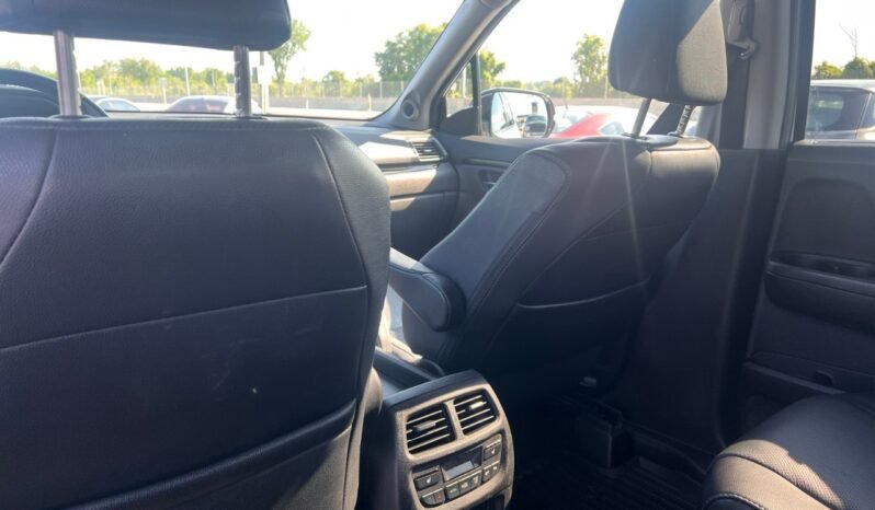 
								2017 Honda Pilot 4WD Touring full									