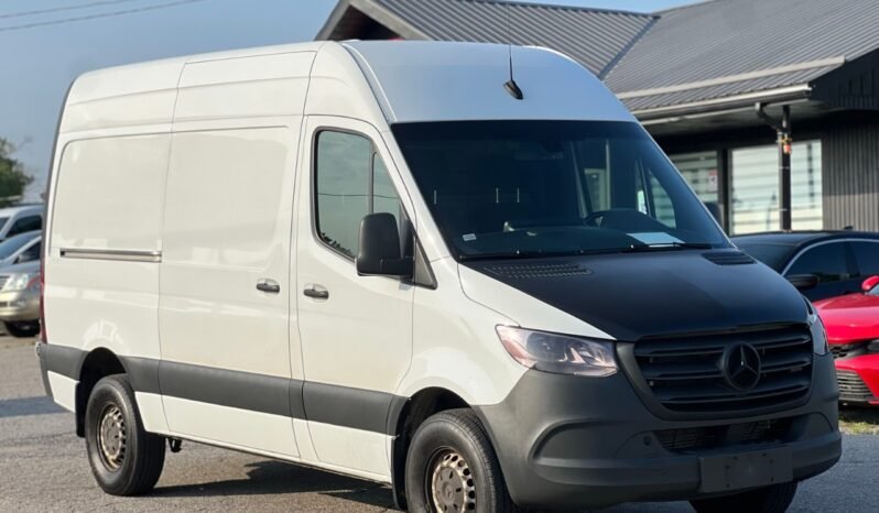
								2019 Mercedes-Benz Sprinter Cargo Van 2500 Standard Roof V6 144″ full									