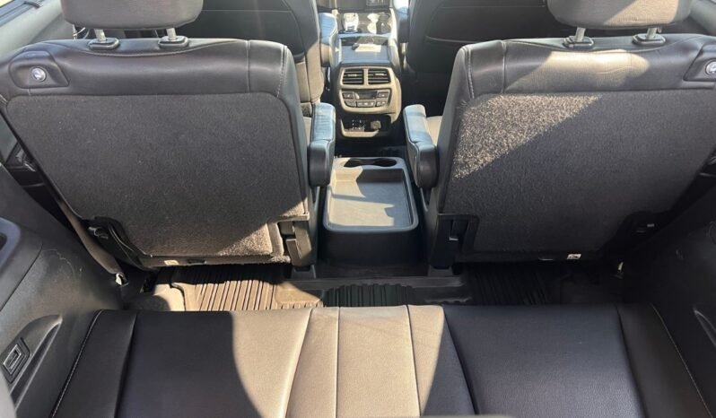 
								2017 Honda Pilot 4WD Touring full									