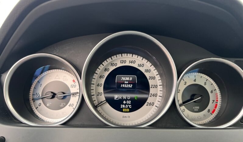 
								2013 Mercedes-Benz C-Class C 300 4MATIC Sedan full									