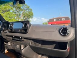 
										2019 Mercedes-Benz Sprinter Cargo Van 2500 Standard Roof V6 144″ full									