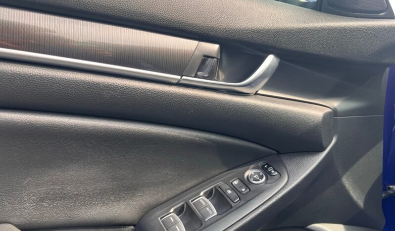 
								2019 Honda Accord Sedan Sport Manual Sedan full									