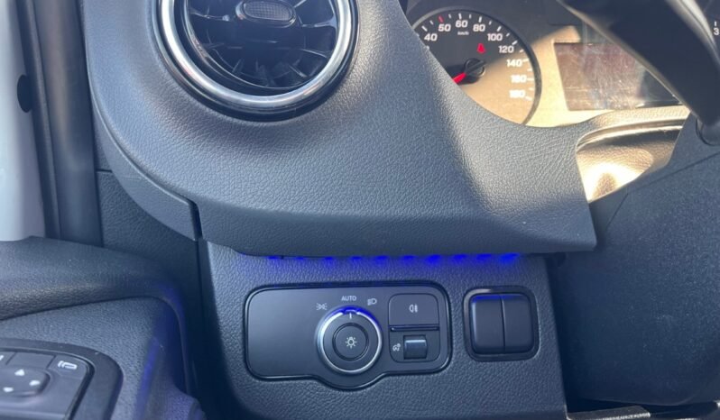 
								2019 Mercedes-Benz Sprinter Cargo Van 2500 Standard Roof V6 144″ full									