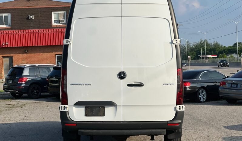 
								2019 Mercedes-Benz Sprinter Cargo Van 2500 Standard Roof V6 144″ full									