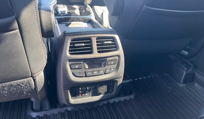 
								2017 Honda Pilot 4WD Touring full									
