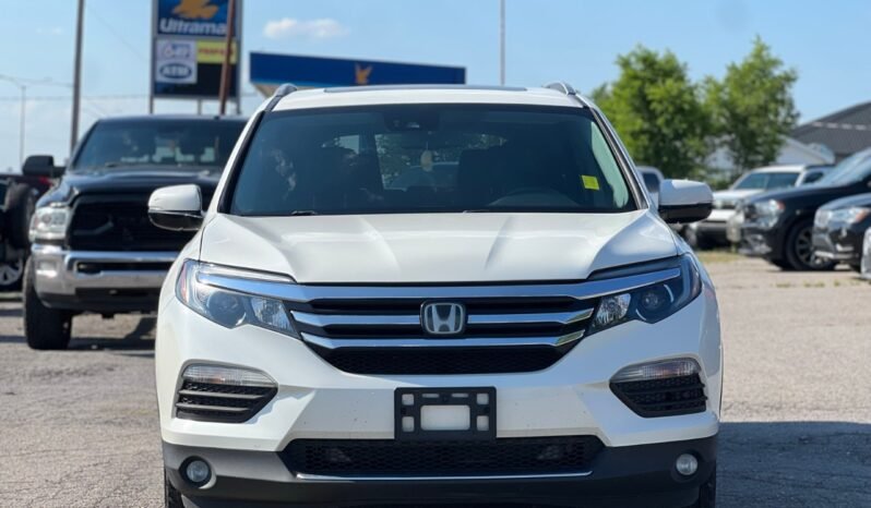 
								2017 Honda Pilot 4WD Touring full									