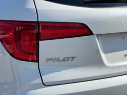 
										2017 Honda Pilot 4WD Touring full									