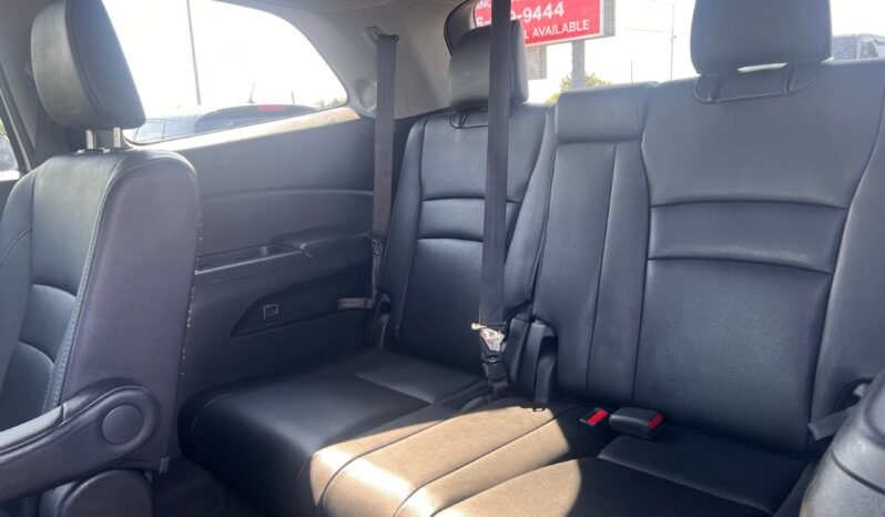 
								2017 Honda Pilot 4WD Touring full									