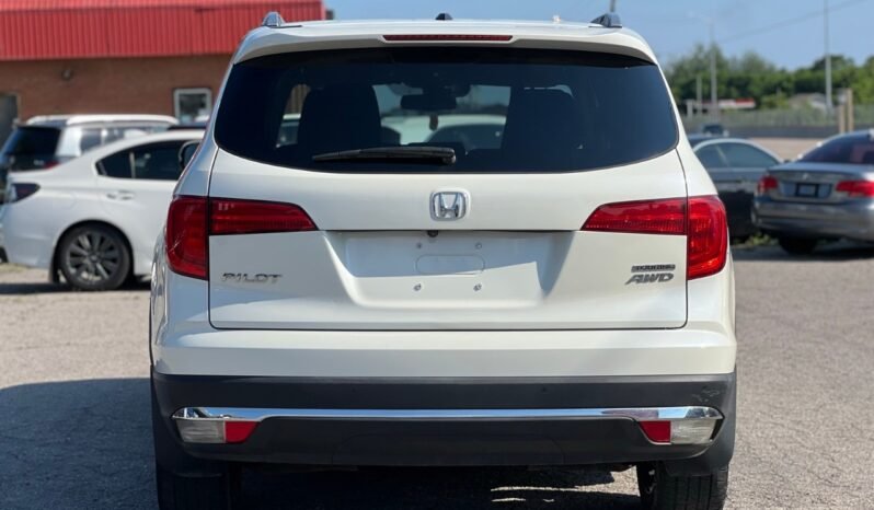 
								2017 Honda Pilot 4WD Touring full									