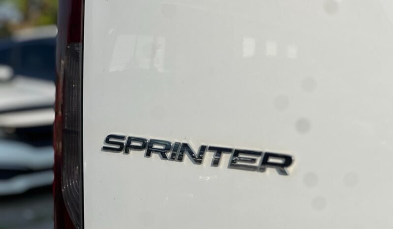 
								2019 Mercedes-Benz Sprinter Cargo Van 2500 Standard Roof V6 144″ full									
