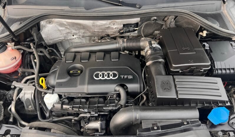 
								2018 Audi Q3 2.0 TFSI quattro Komfort Tiptronic full									
