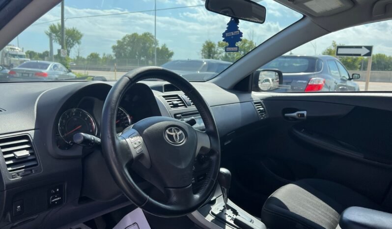 
								2012 Toyota Corolla 4dr Sdn Auto S full									