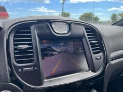
										2016 Chrysler 300 4dr Sdn 300S RWD full									