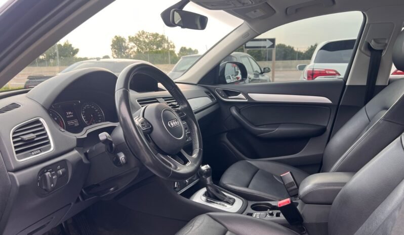 
								2018 Audi Q3 2.0 TFSI quattro Komfort Tiptronic full									