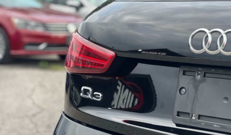 
								2018 Audi Q3 2.0 TFSI quattro Komfort Tiptronic full									